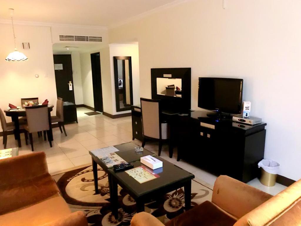 Deebaj Al Khabisi Plaza Apart otel Dubai Dış mekan fotoğraf
